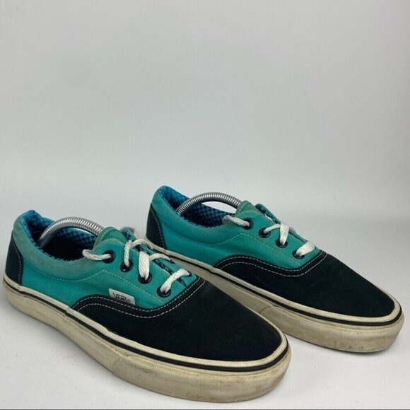 Vans Authentic Sneakers - Picture 2 of 12